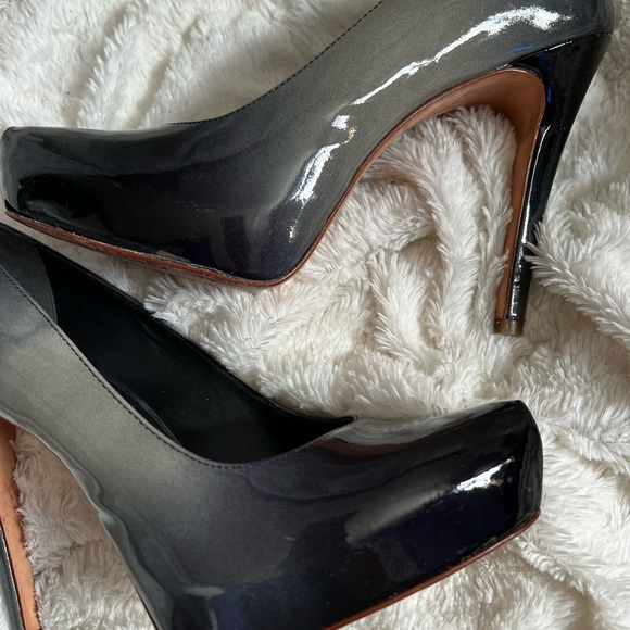 Patent Leather Ombré Pumps - Picture 3 of 3